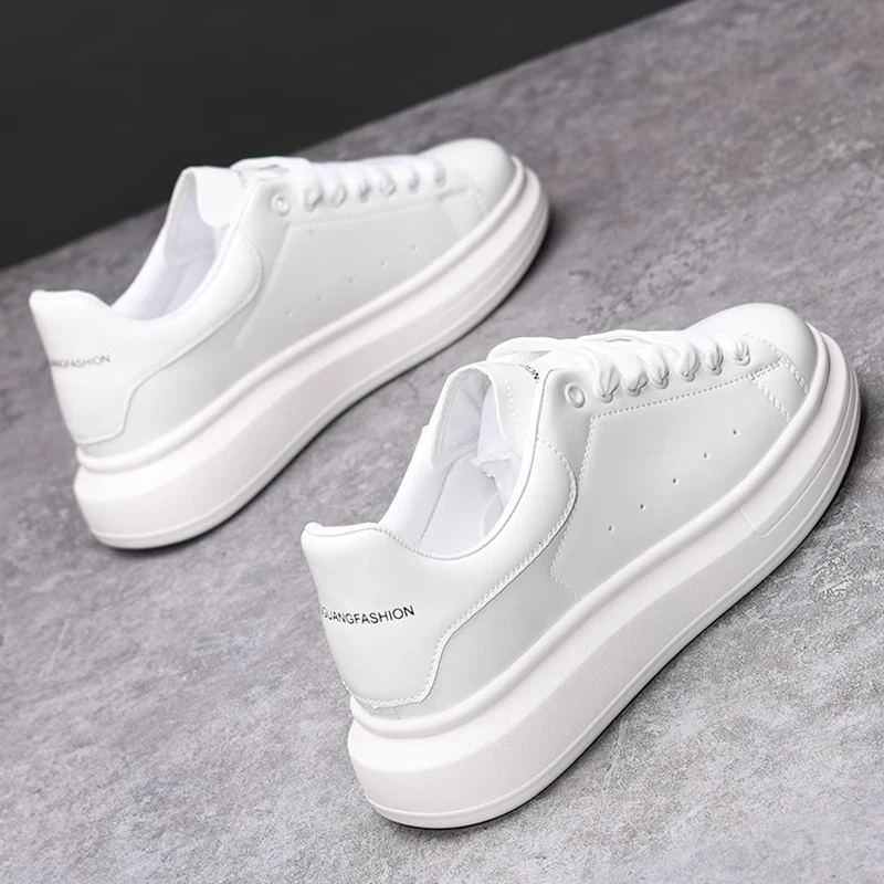 Brand Men's Shoes Black Glossy - Sports Equipment Brands 评论和价格